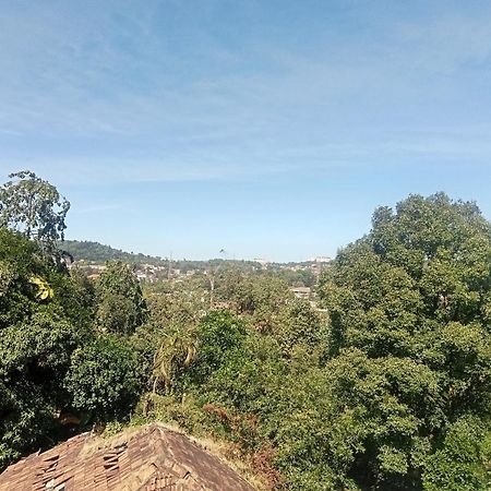 Eshwarkrupa Homestay มาดิเครี ภายนอก รูปภาพ