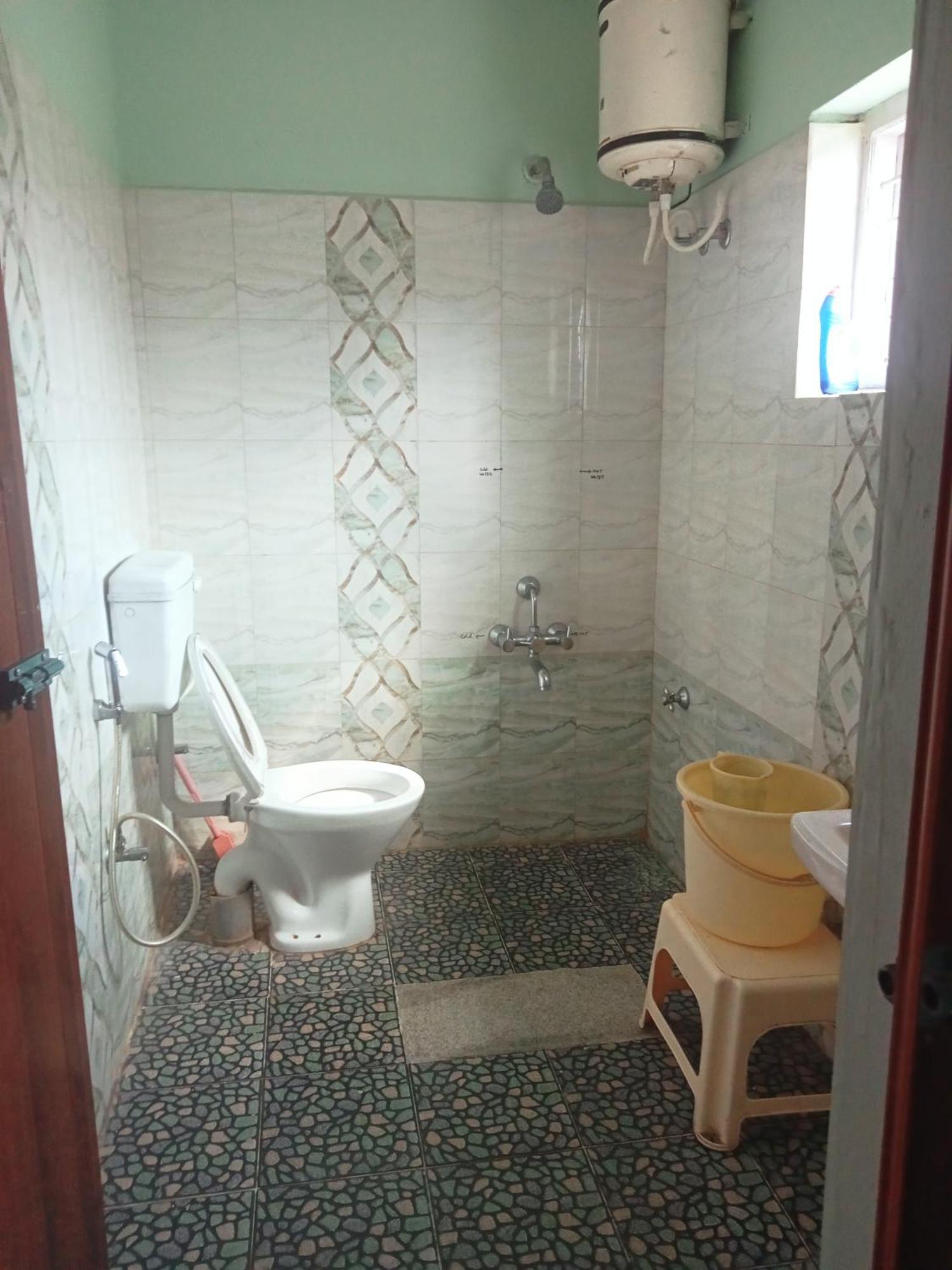 Eshwarkrupa Homestay มาดิเครี ภายนอก รูปภาพ